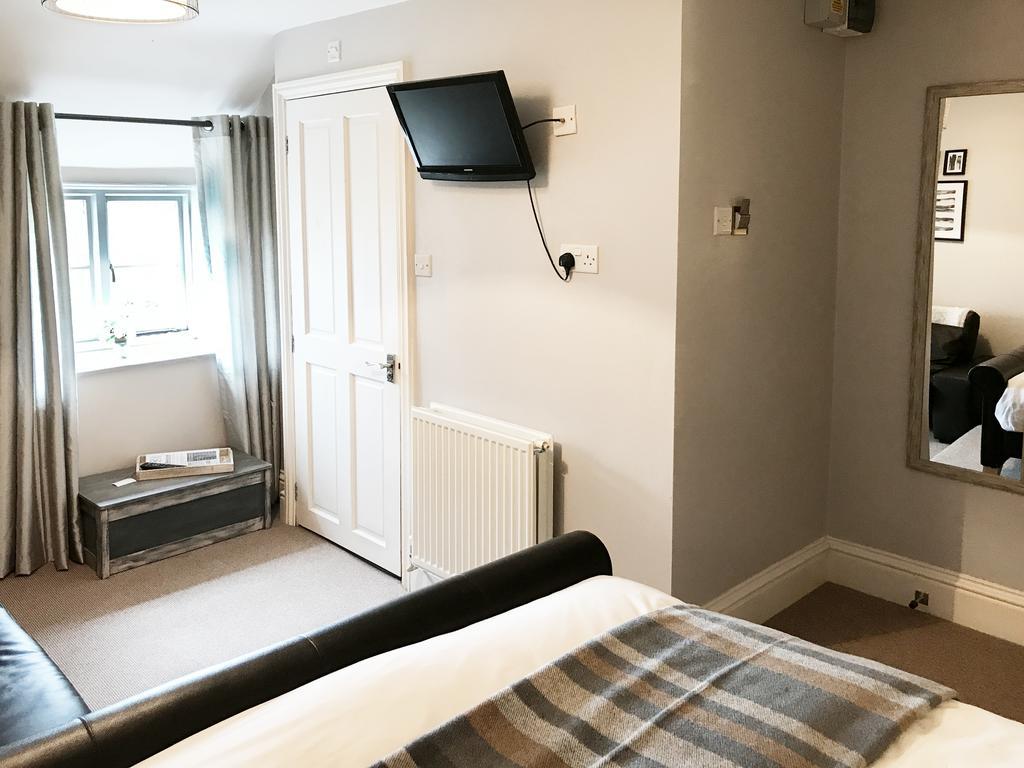 Green Dragon Hotel Brigstock Zewnętrze zdjęcie